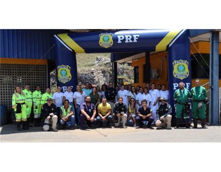 Motoristas receberam serviços de saúde gratuitos no Posto da PRF de Sete Lagoas