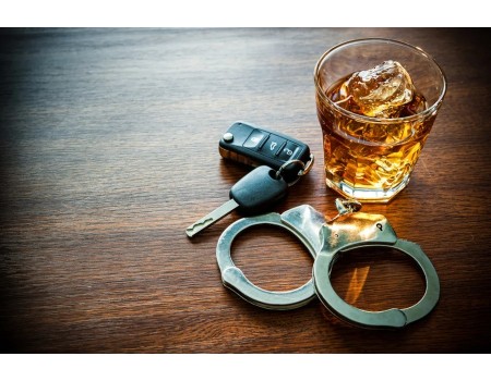 Beber e dirigir poderá ter pena de até 18 anos de detenção 